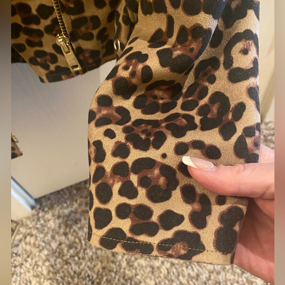 Leopard jacket - Picture 6 of 6